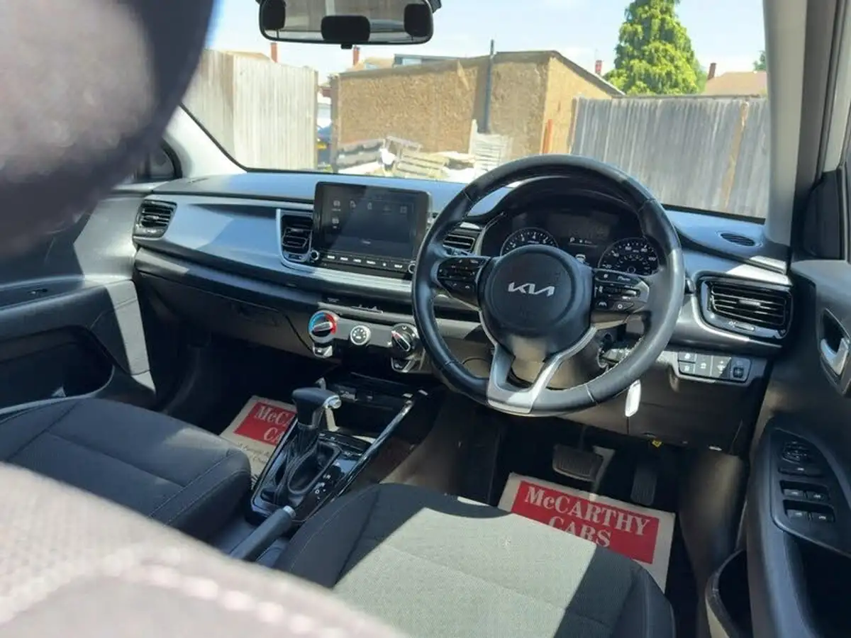 2022-kia-rio-10-t-gdi-2-dct-big-23