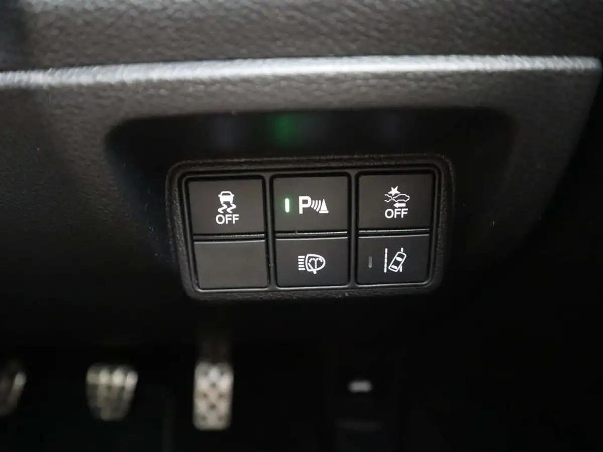 2019-honda-civic-15-vtec-turbo-sport-ss-big-41