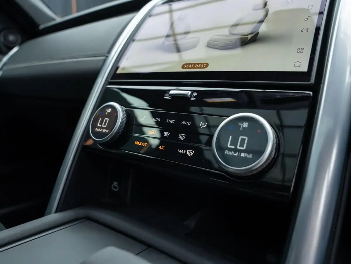 2021-land-rover-discovery-30-d250-r-dynamic-se-250ps-big-18