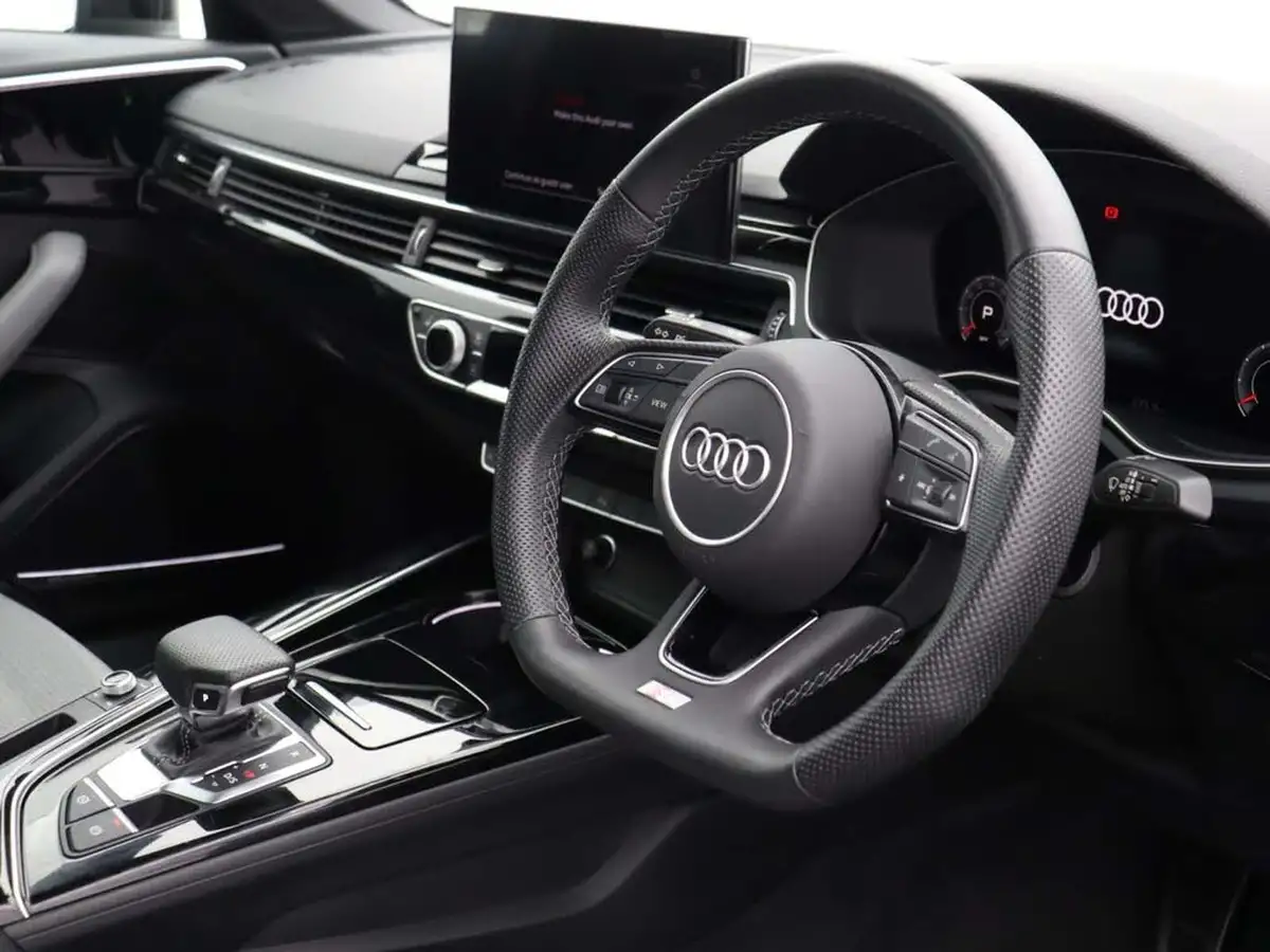 2023-audi-a4-20-35-tfsi-black-edition-big-6