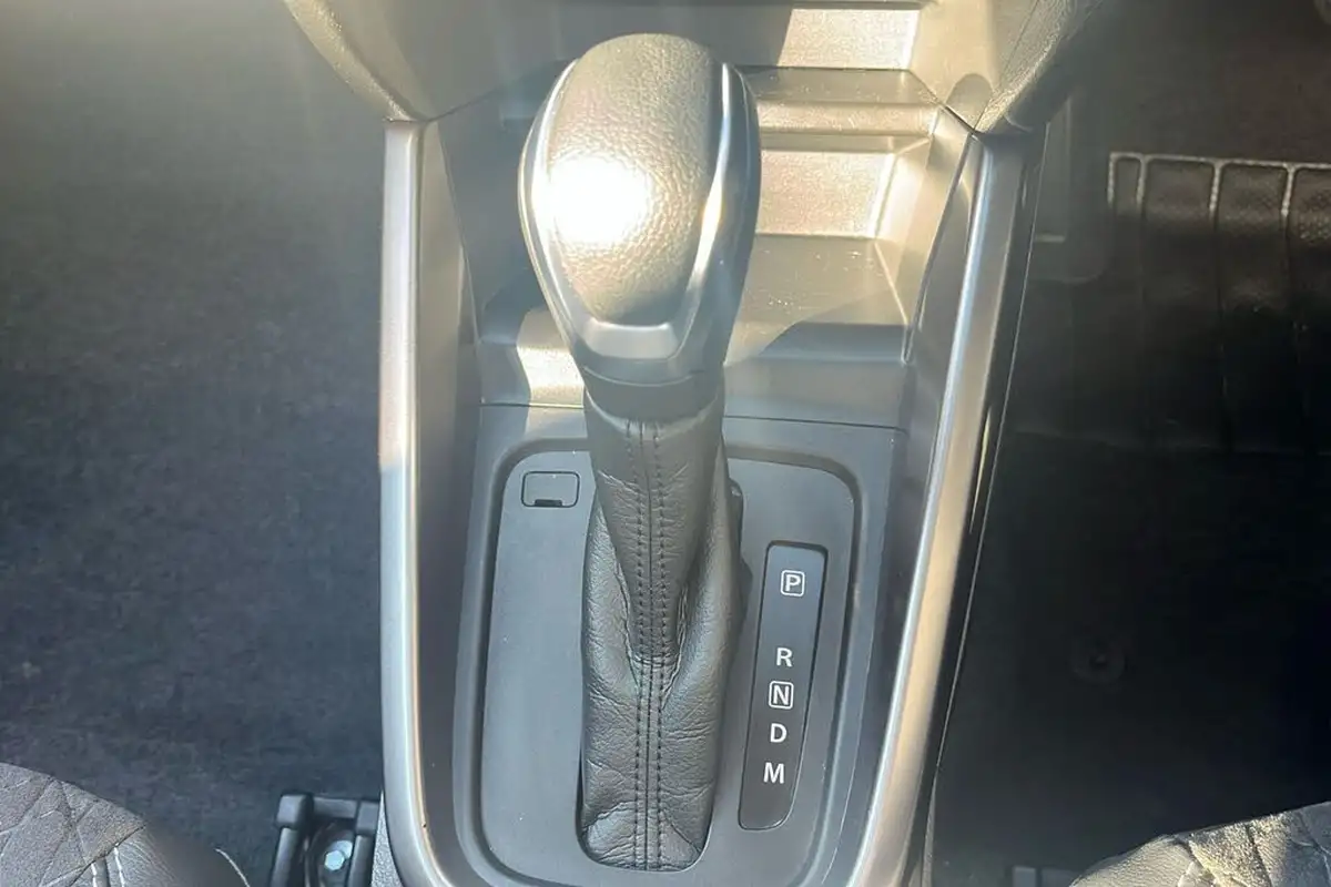 2023-suzuki-vitara-15-sz5-big-37
