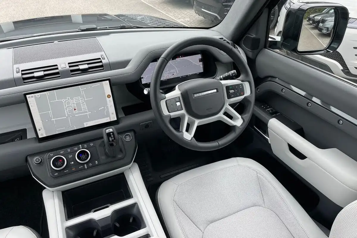 2024-land-rover-90-defender-30-d350-x-dynamic-hse-big-24