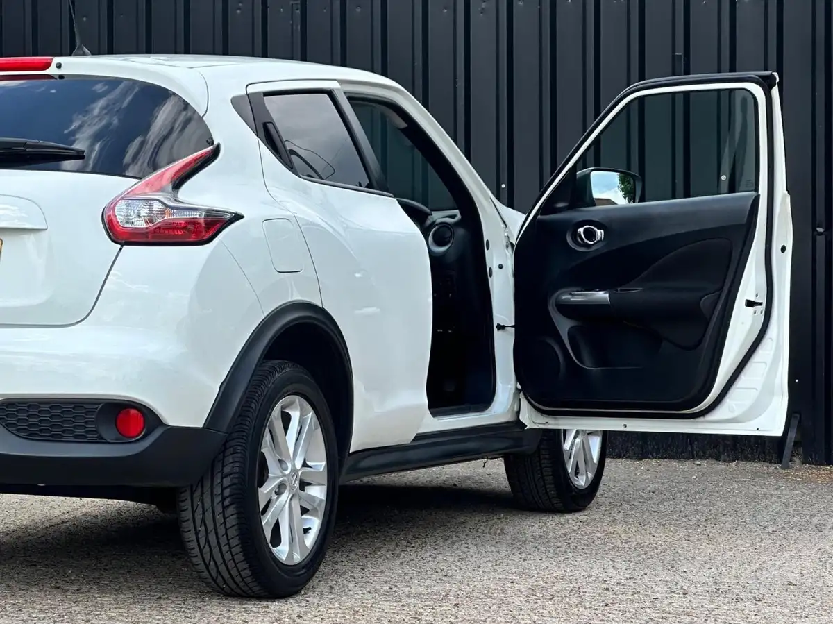 2017-nissan-juke-12-acenta-big-8