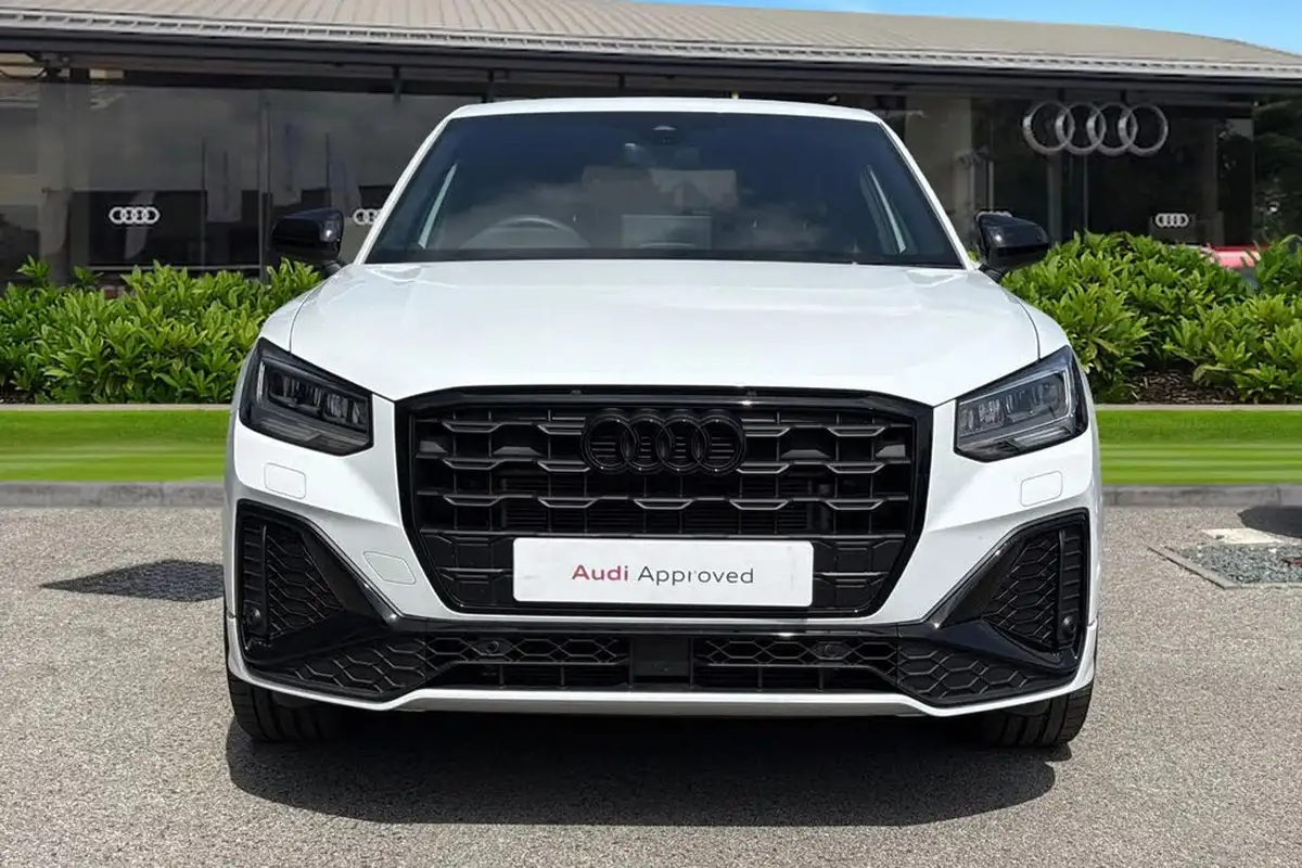 2024-audi-q2-15-35-tfsi-black-edition-s-tronic-big-5