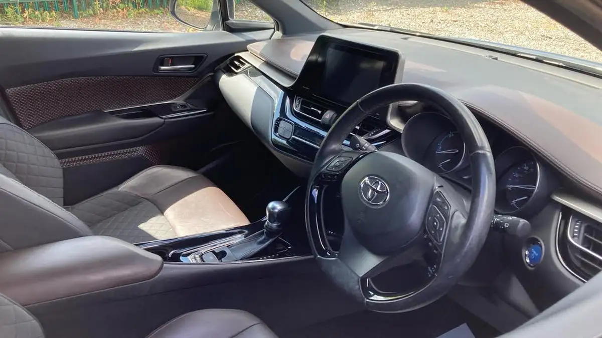 2017-toyota-c-hr-18-vvt-i-excel-big-10