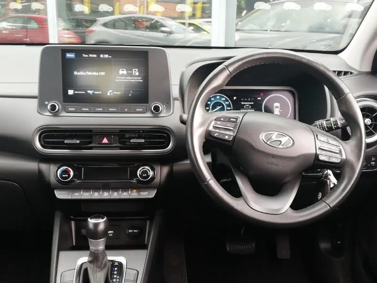 2022-hyundai-kona-16-gdi-se-connect-big-6