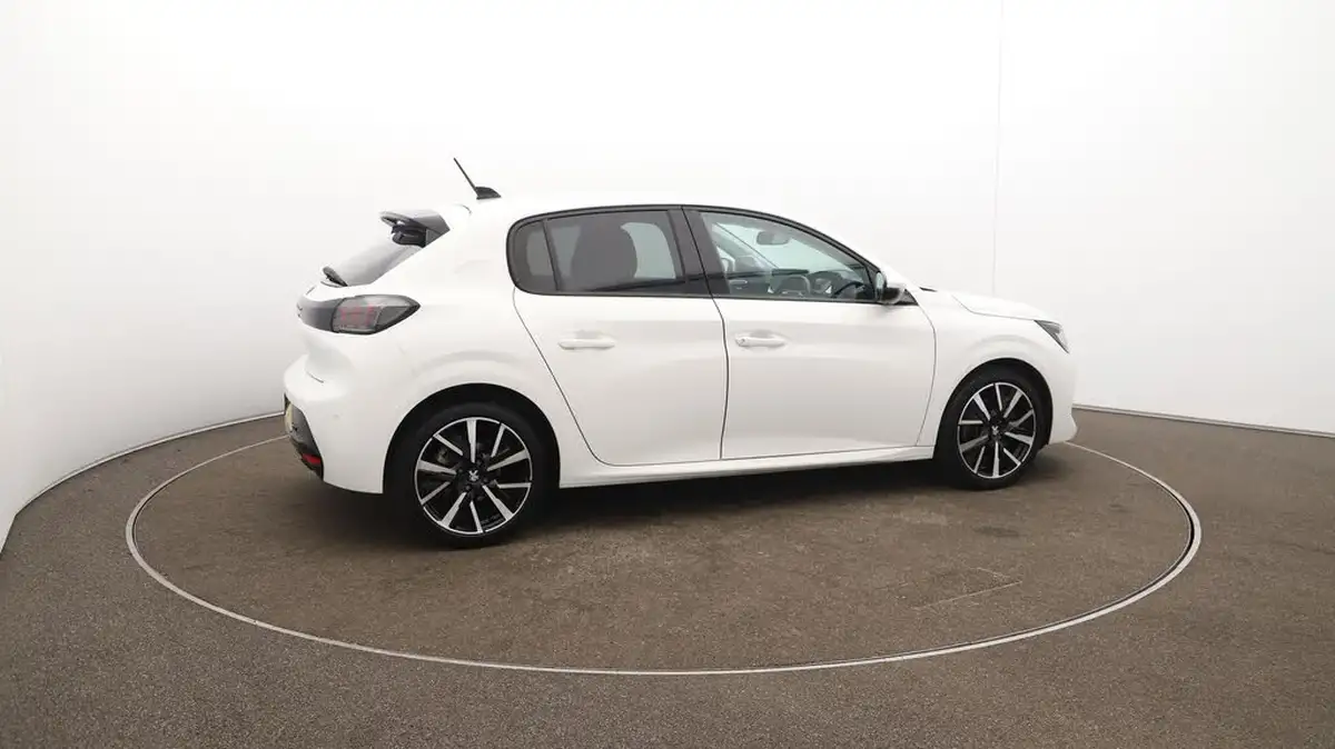 2020-peugeot-208-12-puretech-allure-premium-100bhp-big-52
