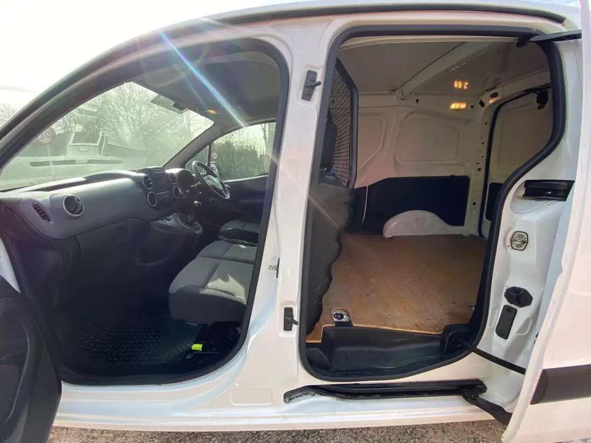 2018-citroen-berlingo-16td-l1-850-enterprise-special-edition-panel-big-12
