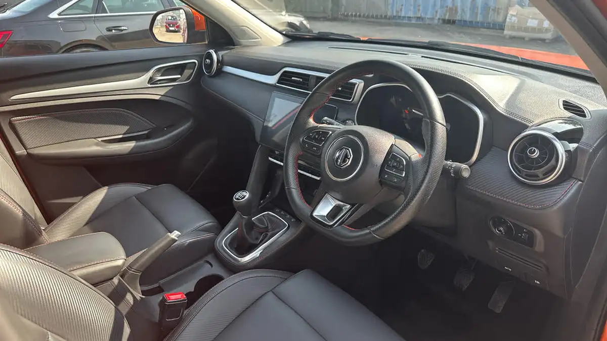 2023-mg-zs-suv-10t-gdi-exclusive-big-8