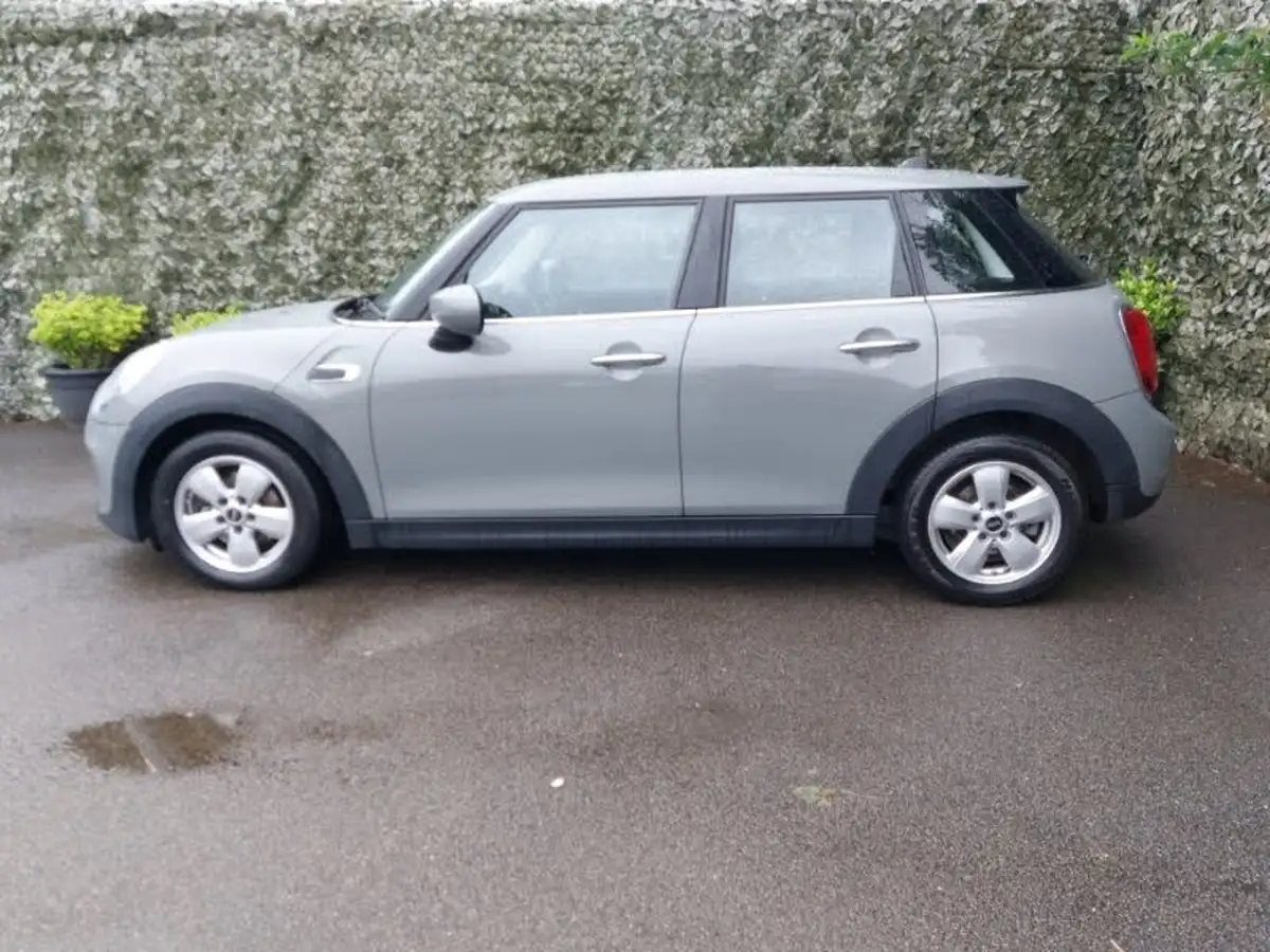 2019-mini-cooper-15-cooper-classic-hatchback-5d-big-3