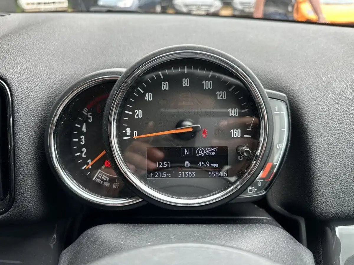 2018-mini-countryman-20td-cooper-d-sport-ss-all4-big-17