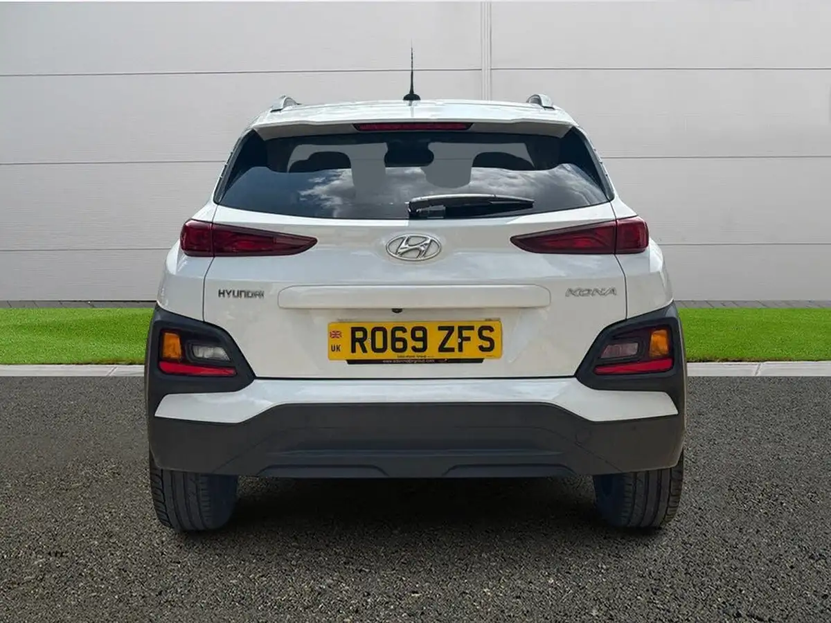 2019-hyundai-kona-10-t-gdi-play-big-5
