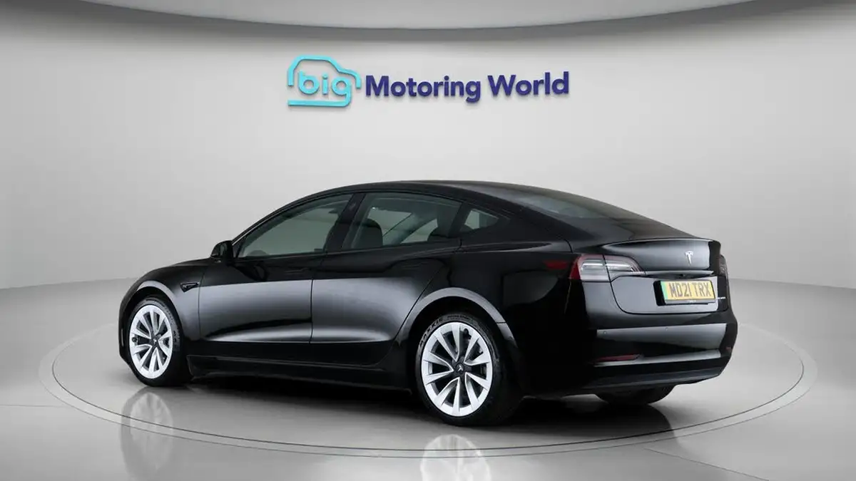 2021-tesla-model-3-e-long-range-4x4-big-5