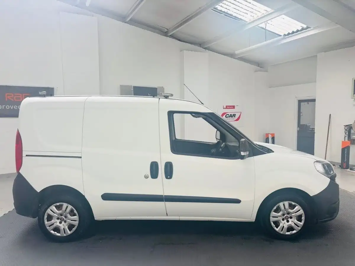 2015-fiat-doblo-cargo-13td-v-l1-refrigerated-van-big-6