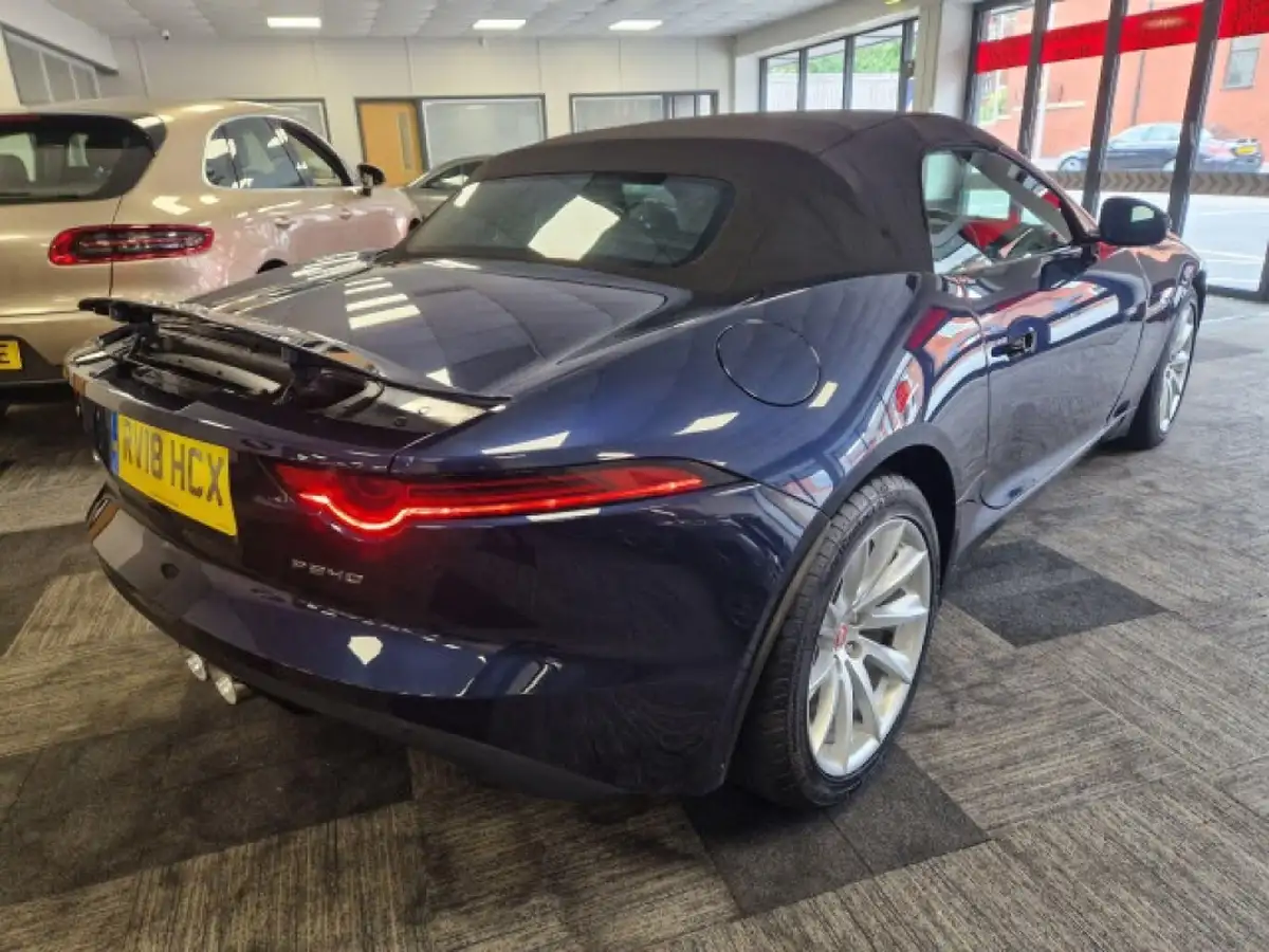 2018-jaguar-f-type-30-v6-sc-ss-convertible-big-3
