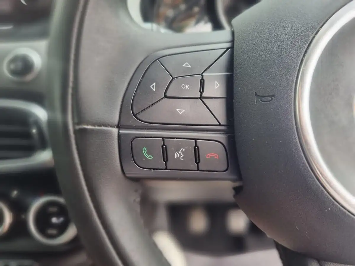 2015-fiat-500x-14-cross-multiair-ii-140bhp-big-38