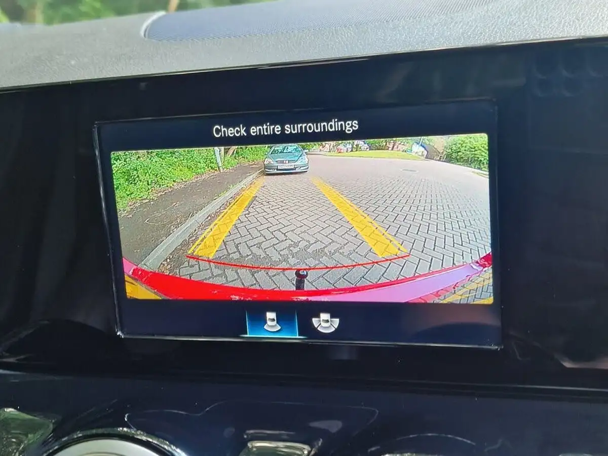 2020-mercedes-benz-b-class-20d-b200d-amg-line-big-25