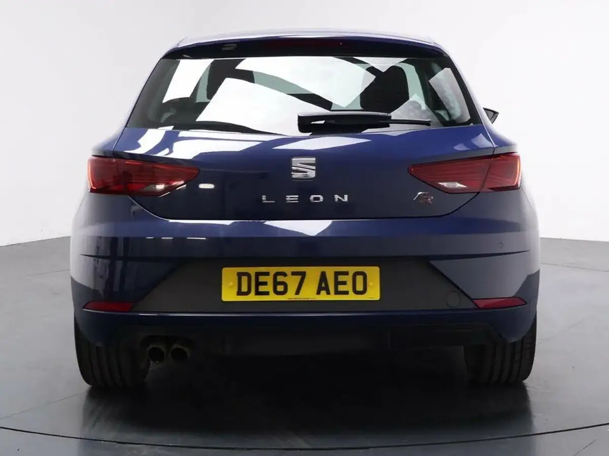 2017-seat-leon-14-tsi-fr-technology-sportcoupe-3d-big-10