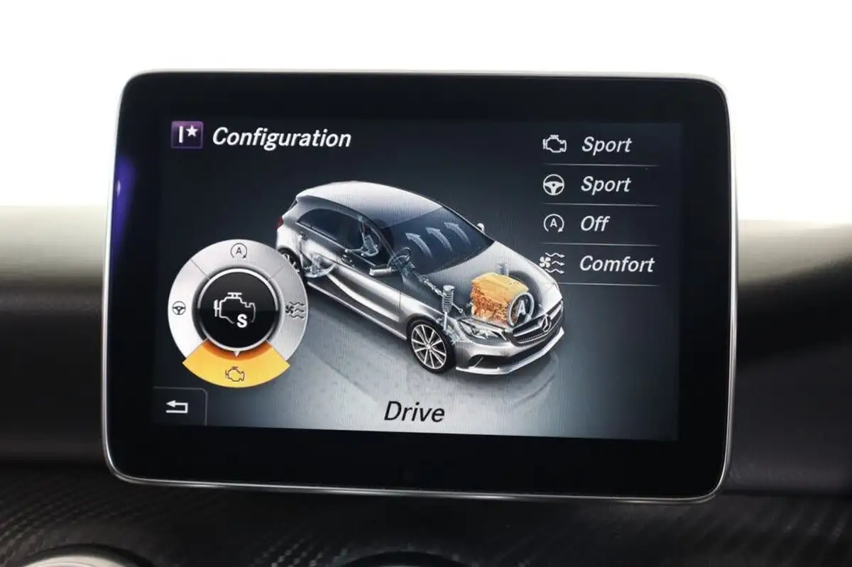 2016-mercedes-benz-a-class-21d-a200d-amg-line-136ps-executivess-big-39