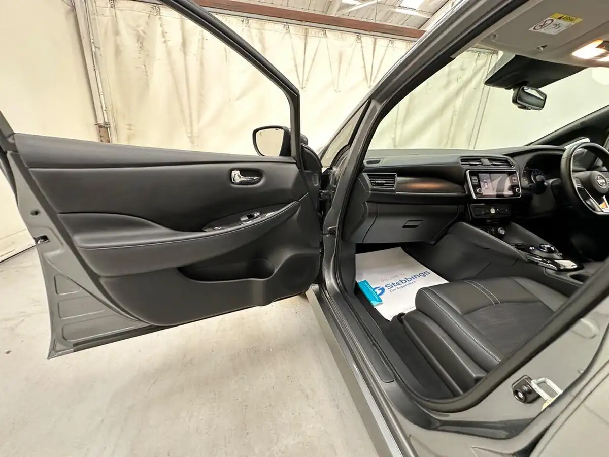 2020-nissan-leaf-e-n-connecta-big-29