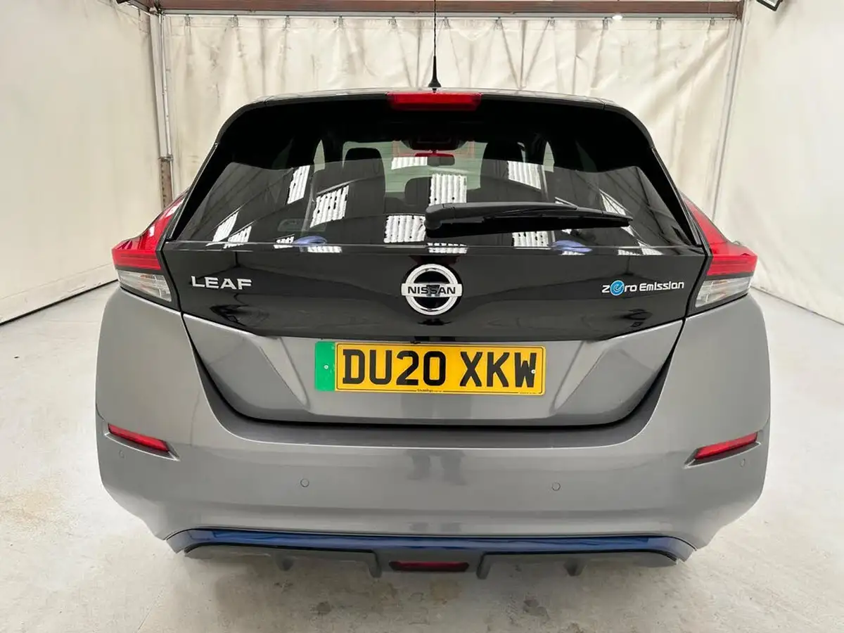 2020-nissan-leaf-e-n-connecta-big-5