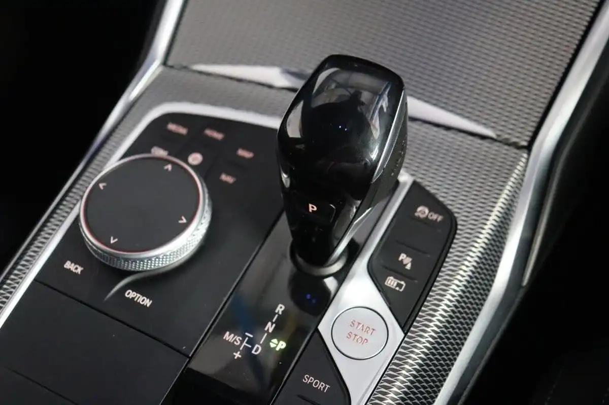 2022-bmw-3-series-20-330e-m-sport-pro-pack-saloon-4d-big-28