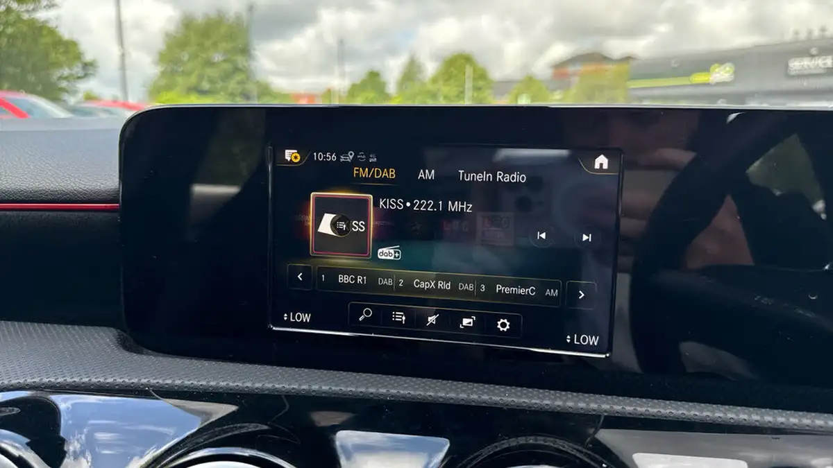 2019-mercedes-benz-a-class-13-a200-amg-line-hatchback-5d-big-25