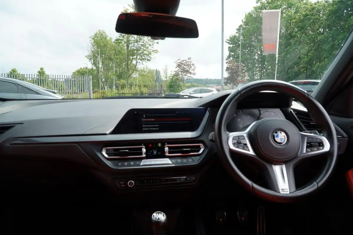 2021-bmw-1-series-15-118i-m-sport-big-20