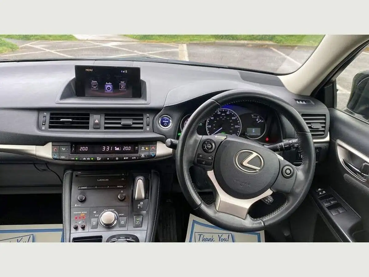 2014-lexus-ct-200h-18-advance-big-16