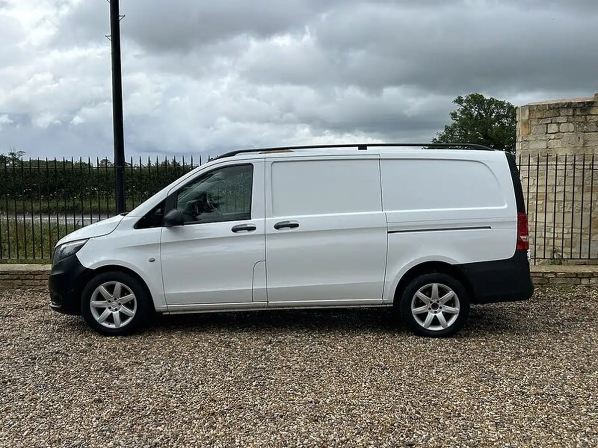 2017-mercedes-benz-vito-16cdi-111cdi-panel-long-big-6