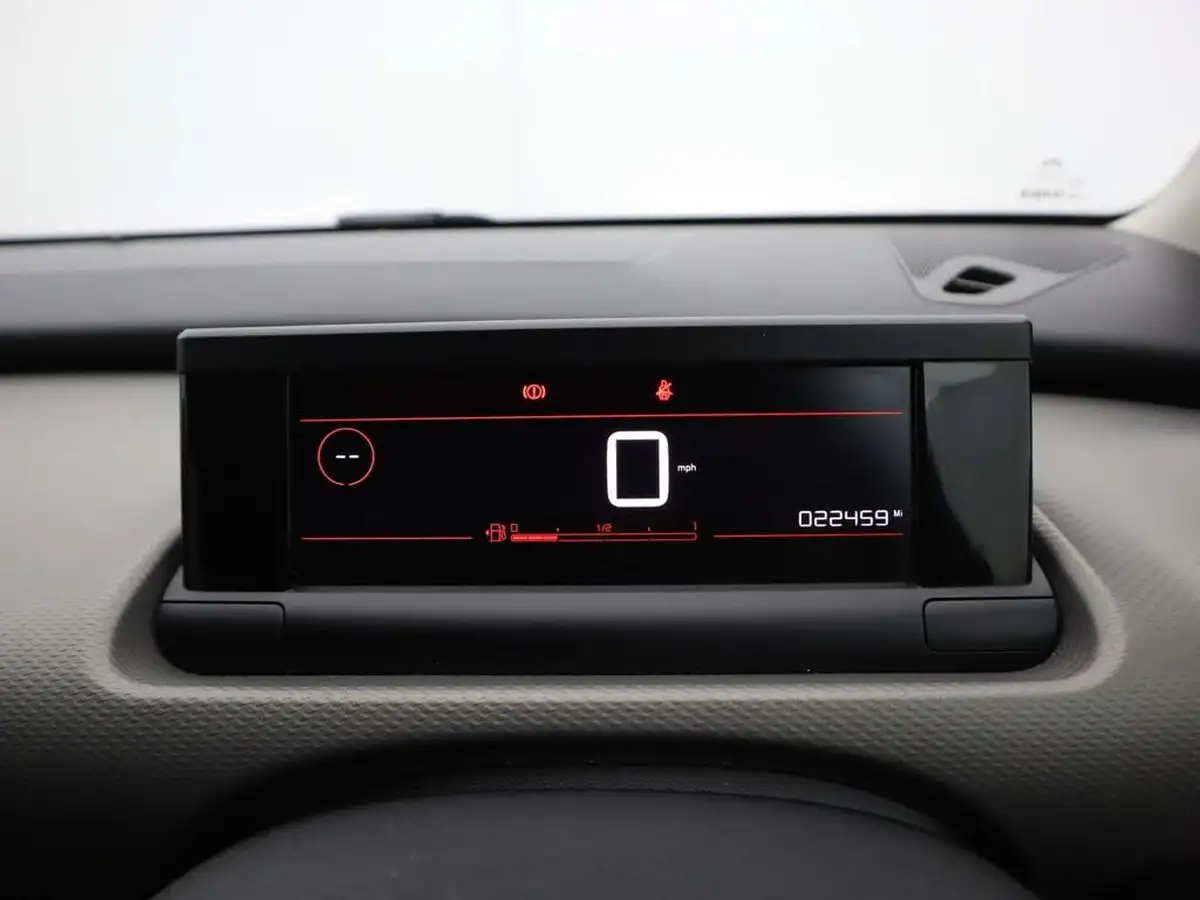 2020-citroen-c4-cactus-12-puretech-flair-110ps-big-10