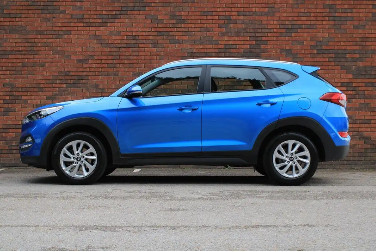 2017-hyundai-tucson-17crdi-blue-drive-se-nav-116ps-big-14