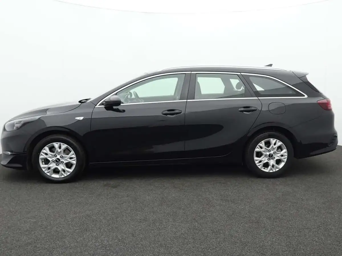 2022-kia-ceed-10-t-gdi-2-sportswagon-big-4