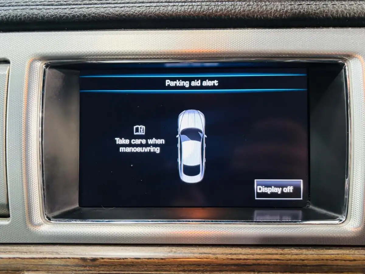 2012-jaguar-xf-22td-luxury-190ps-saloon-4d-auto-big-22