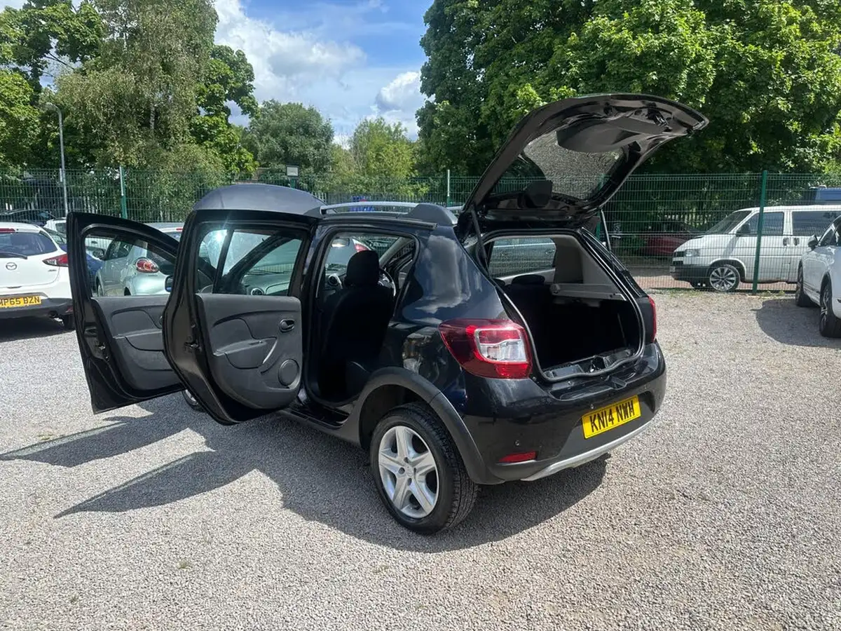 2014-dacia-sandero-stepway-15d-laureate-big-45