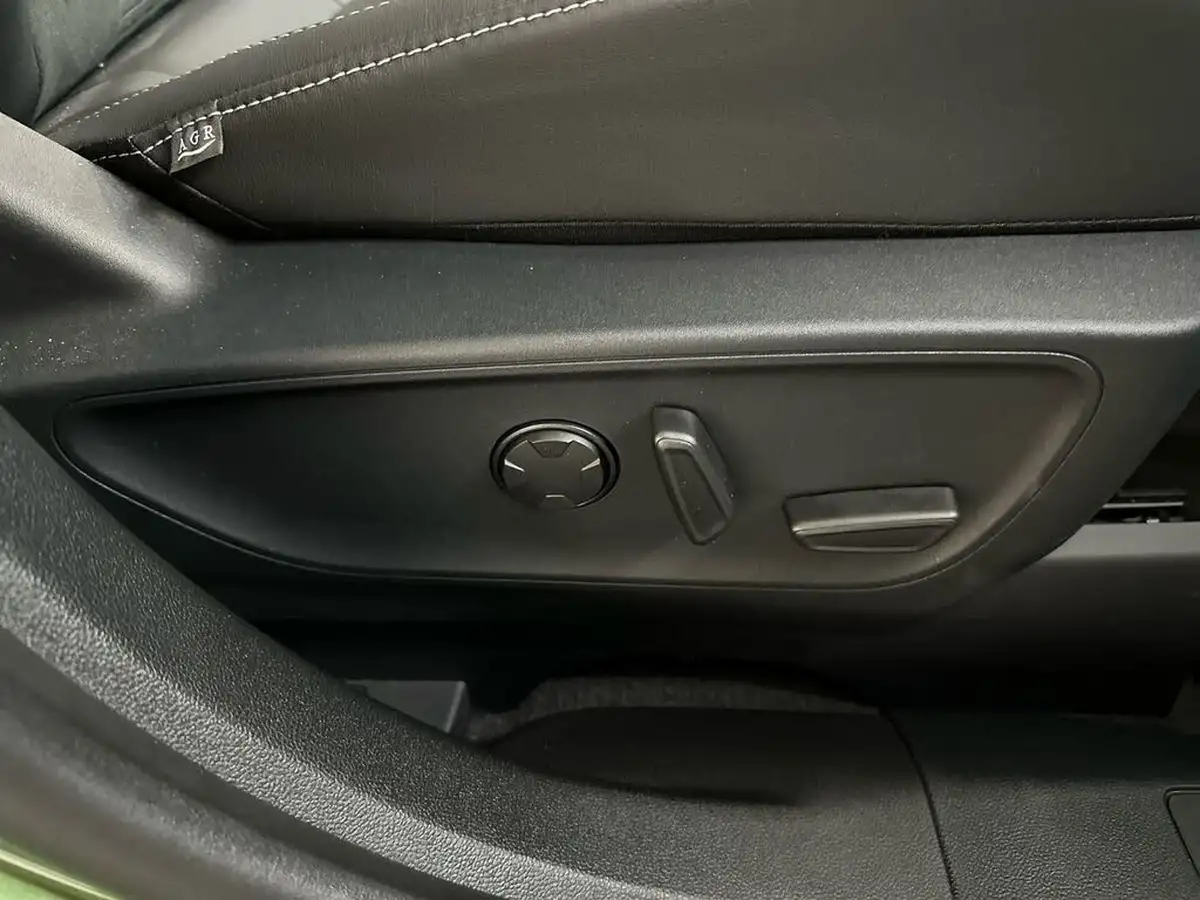 2025-ford-kuga-25t-active-243ps-phev-big-29
