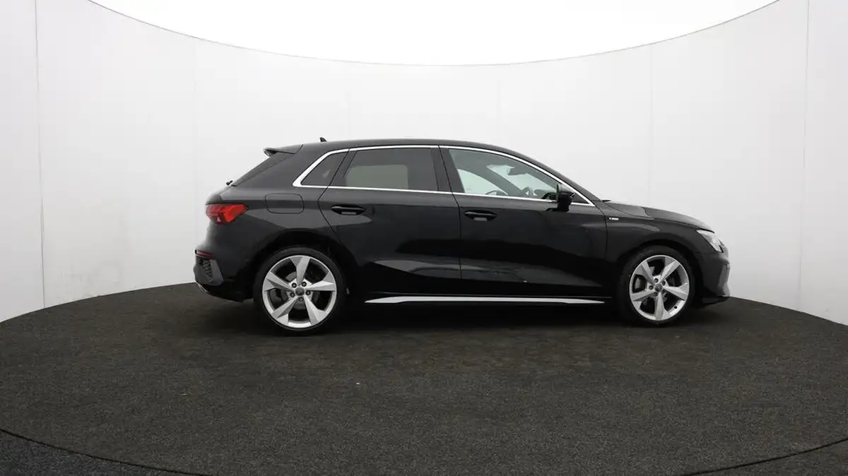 2020-audi-a3-10-30-tfsi-110ps-sportback-5d-s-tronic-big-40