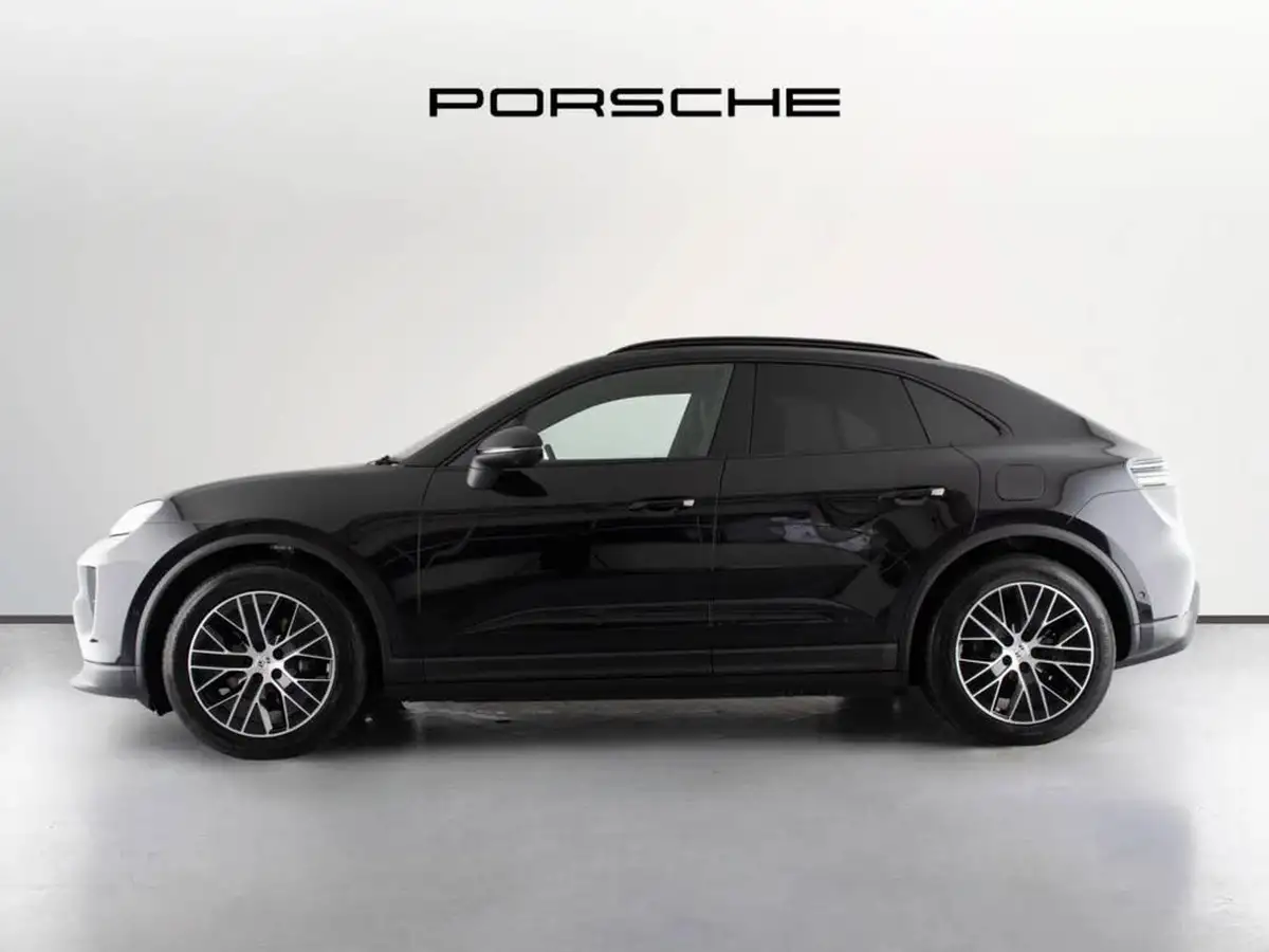 2025-porsche-macan-e-electric-big-12