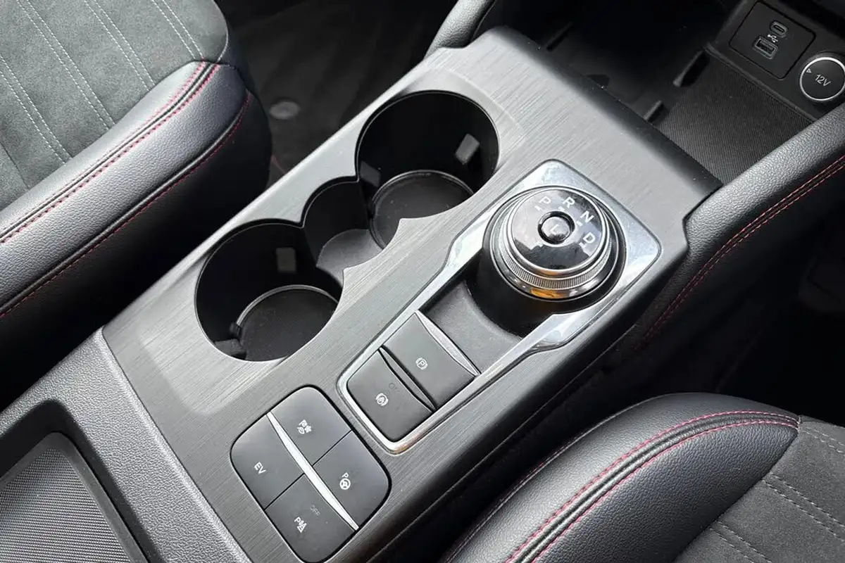 2020-ford-kuga-25t-st-line-x-big-22