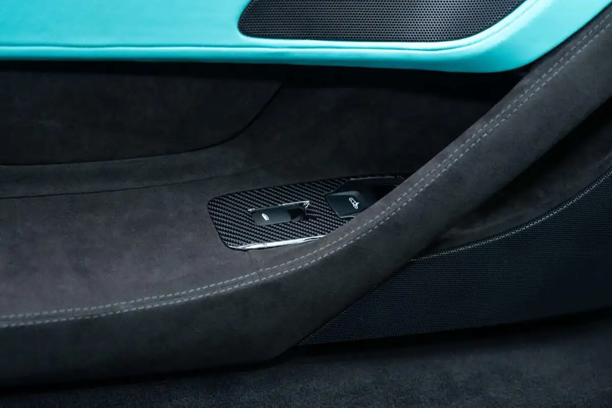 2016-mclaren-570s-38-big-24