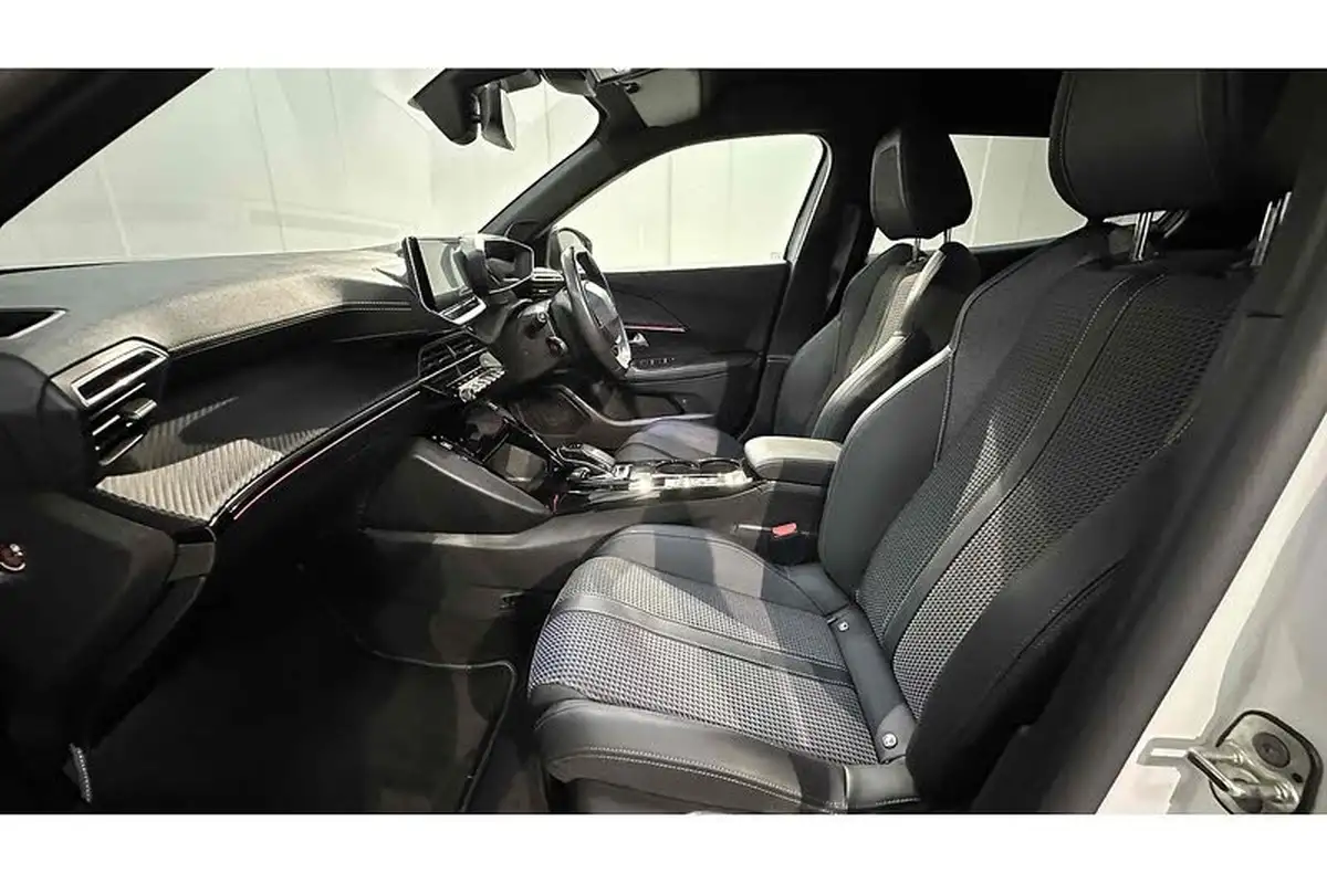2021-peugeot-2008-suv-e-gt-big-20