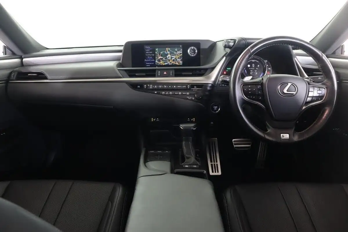 2019-lexus-es-300h-25-f-sport-big-12