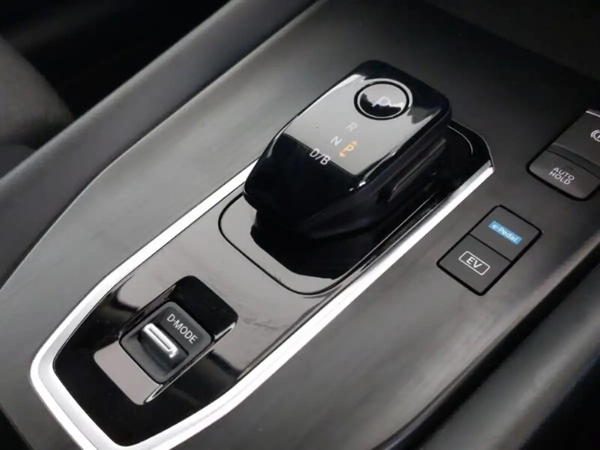 2024-nissan-qashqai-15-n-connecta-big-14