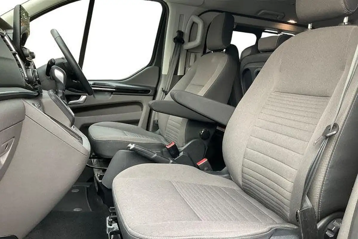 2021-ford-tourneo-custom-20tdci-320-l1-zetec-130pseu6dt-auto-big-9