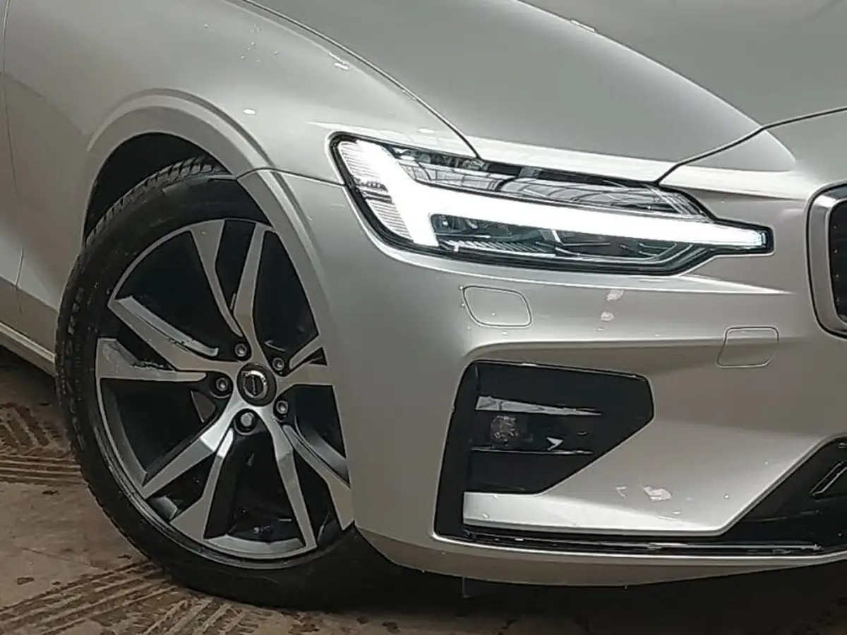2020-volvo-v60-20td-d3-r-design-plus-geartronic-big-8