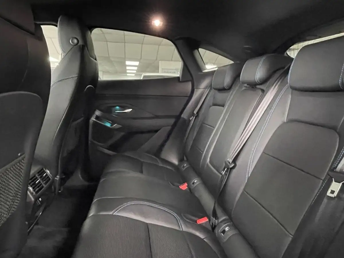 2019-jaguar-e-pace-20-i4-r-dynamic-s-200ps-big-28