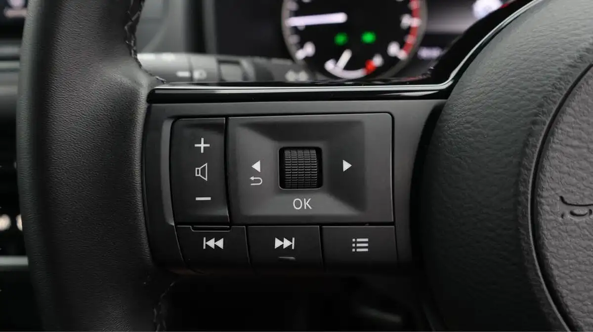2023-nissan-qashqai-13-dig-t-acenta-premium-140ps-big-22