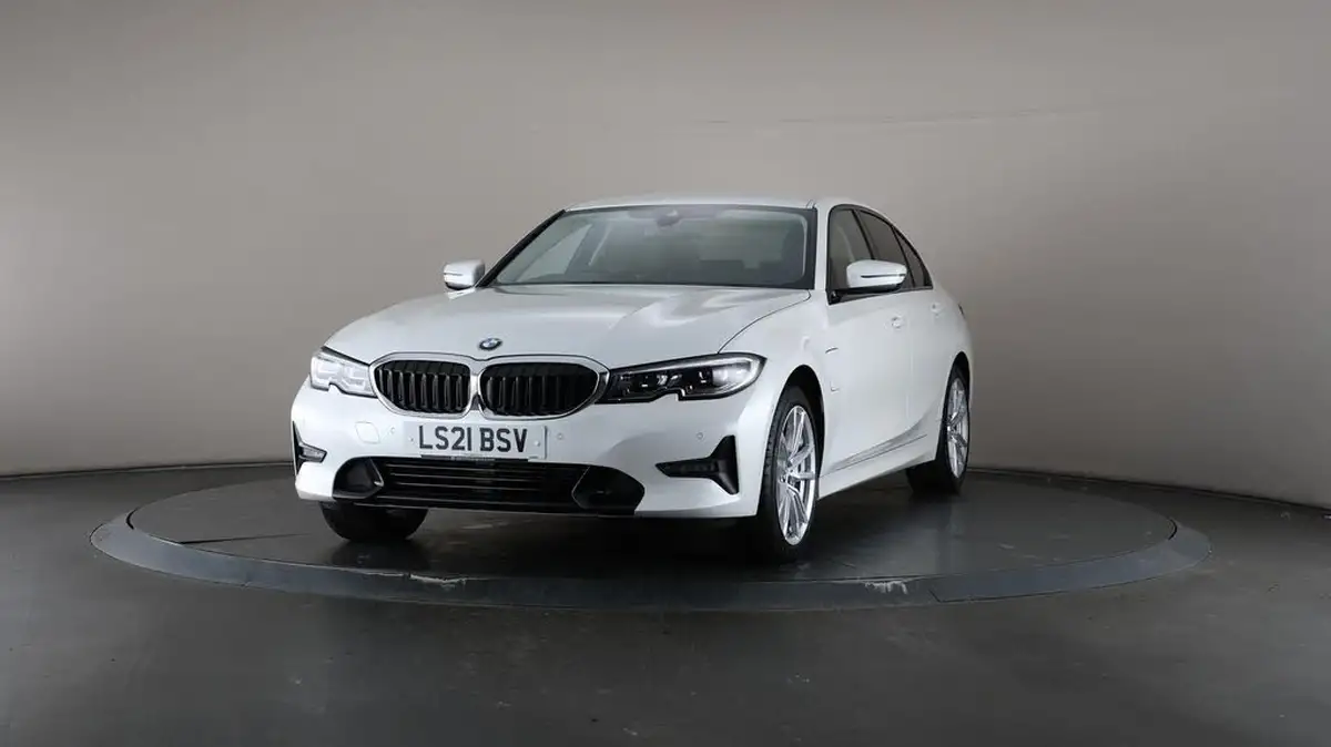 2021-bmw-3-series-20-330e-sport-pro-saloon-4d-big-47