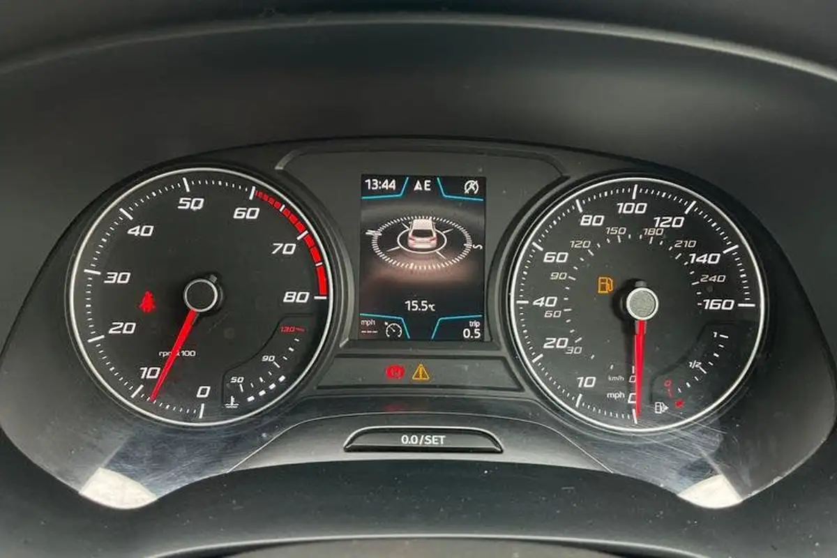 2018-seat-leon-14-tsi-fr-technology-hatchback-5d-big-12
