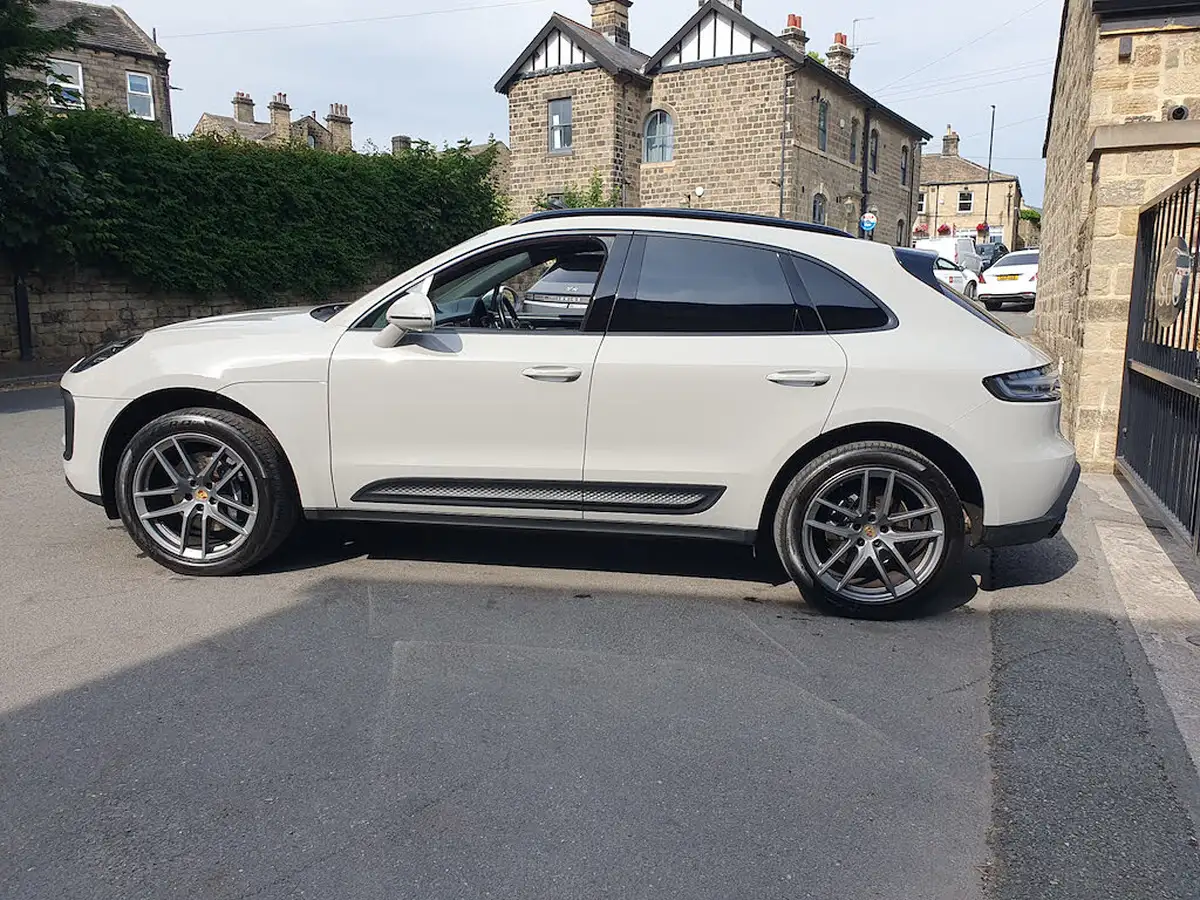2021-porsche-macan-20-265ps-big-5